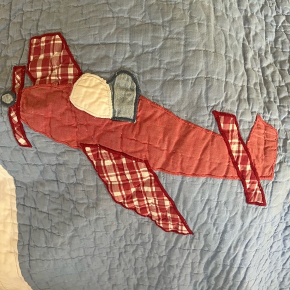 Pottery Barn Kids twin quilt - Picture 2 of 7